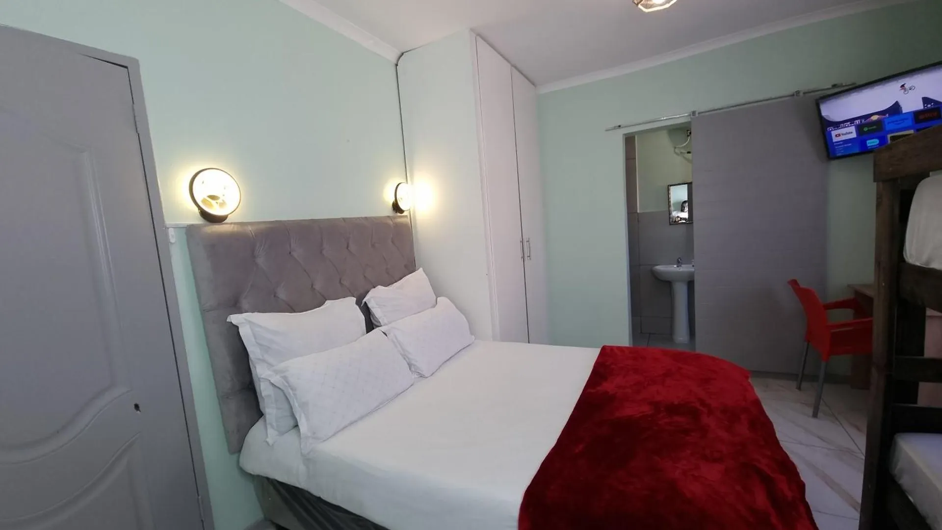 Guest house Ojong'S Guesthouse Kraaifontein - Eikendel Cape Town