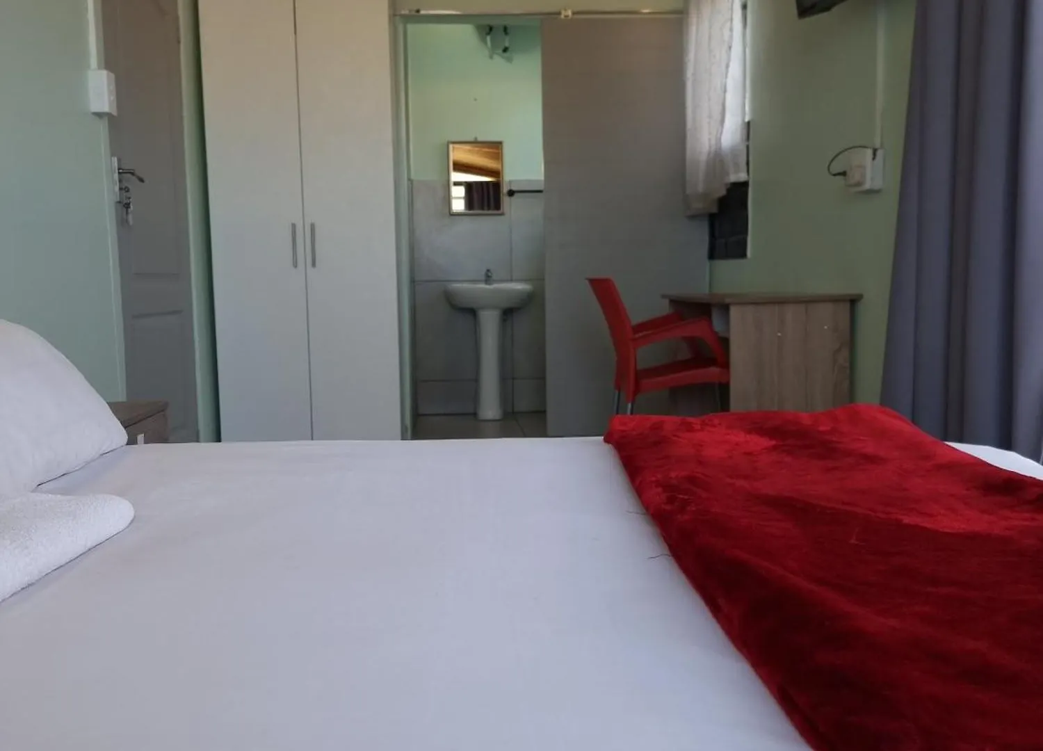 Ojong'S Guesthouse Kraaifontein - Eikendel Ciudad del Cabo